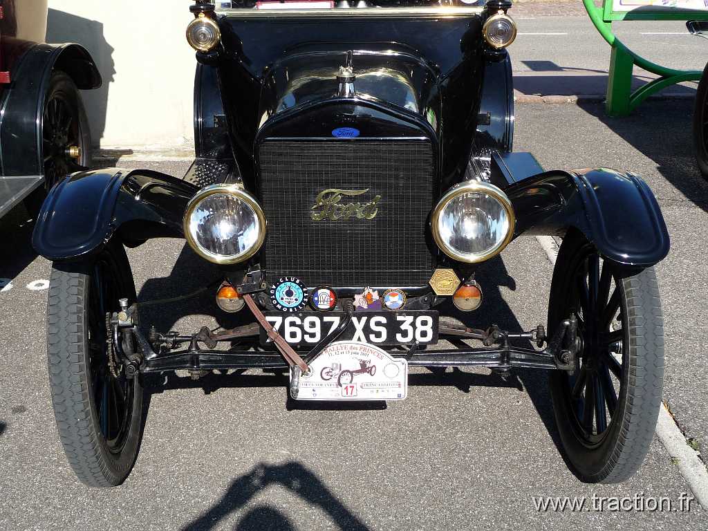 2011_rallye_des_princes (85).jpg - 12/06/2011 - 68127 NIEDERENTZEN 22ème RALLYE des PRINCES - Parking salle des fètes - FORD - T - 1918
